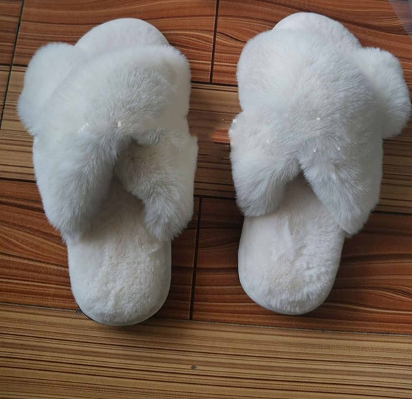 Soft Crossover Slippers