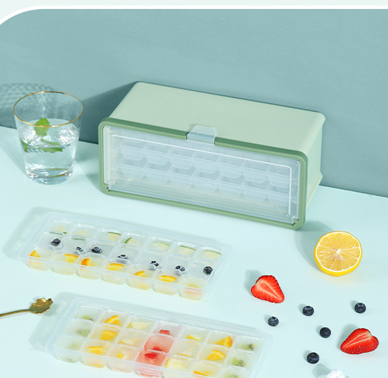 Three Layer Ice Box With Ice Cubes